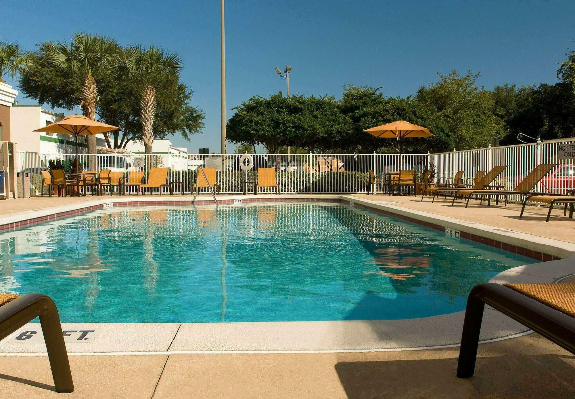 Fairfield Inn & Suites By Marriott Orlando Lake Buena Vista Konforlar fotoğraf